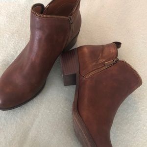 Ladies ankle boots
